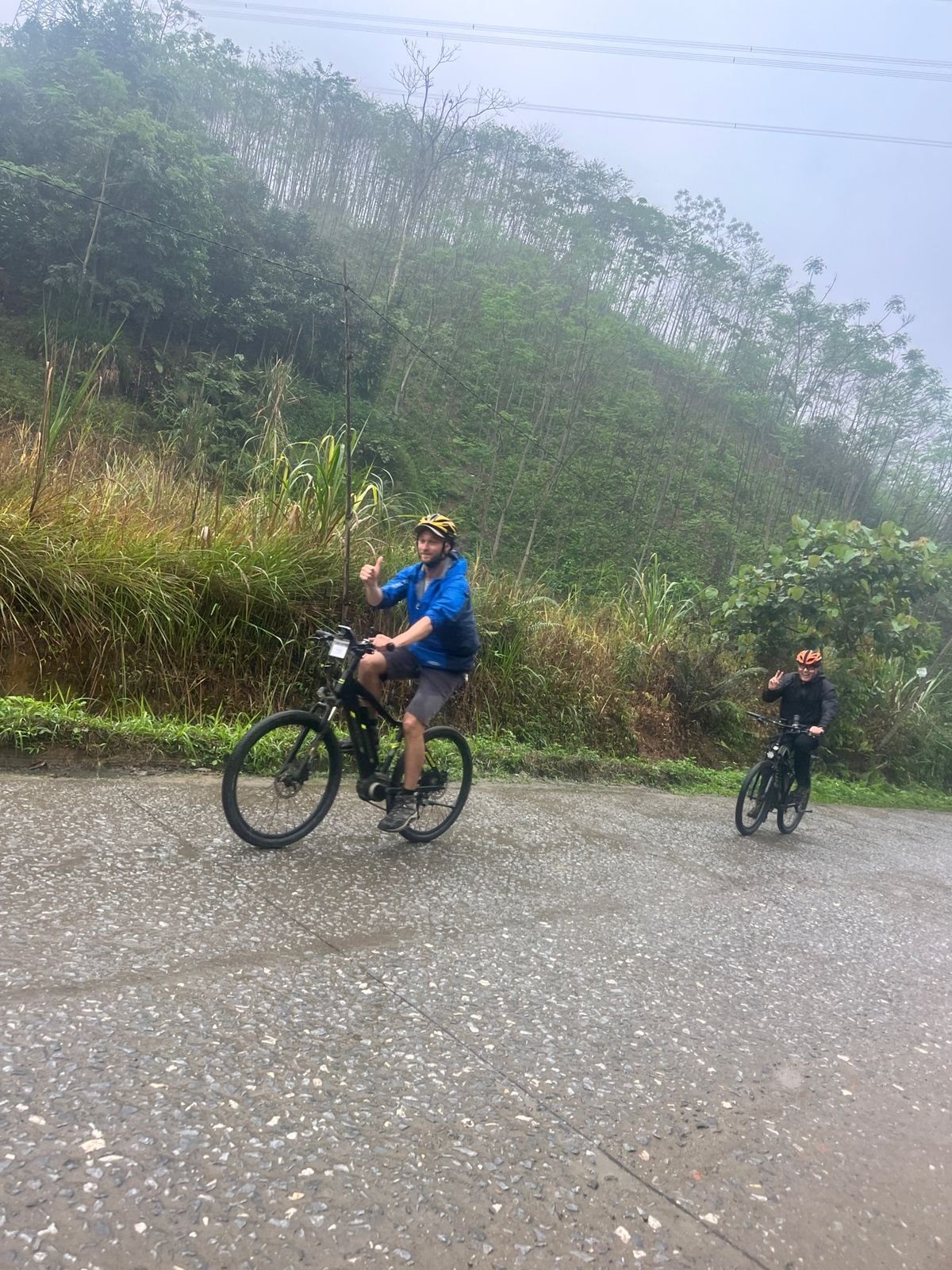 Cao Bang E-Bike Discovery: 6-Day Electric Mountain Bike Tour